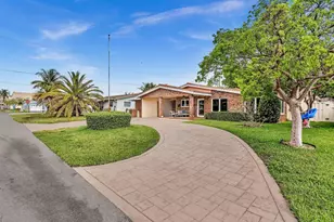 1311 NE 42nd St, Oakland Park, FL 33334 - Photo 3