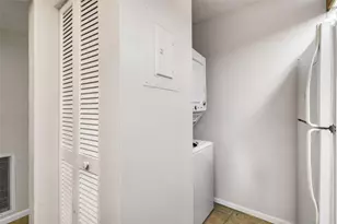 3402 Gardens Dr, Palm Beach Gardens, FL 33410 - Photo 7