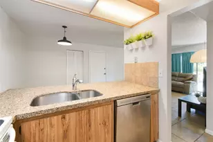 3402 Gardens Dr, Palm Beach Gardens, FL 33410 - Photo 5