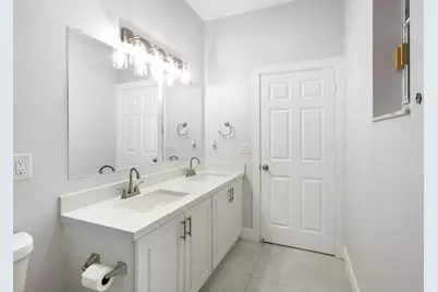 4812 NW 19th Street, Margate, FL 33063 - Photo 13