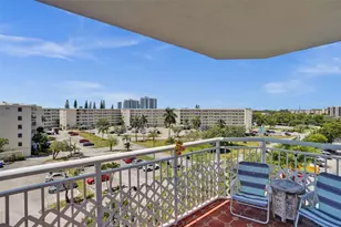 18041 Biscayne Blvd, Aventura, FL 33160 - Photo 25