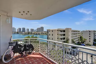 18041 SE Biscayne Boulevard #503, Aventura, FL 33160 - Photo 17