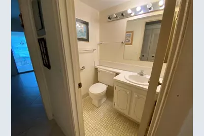 2025 Berkshire B #2025, Deerfield Beach, FL 33442 - Photo 7