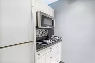 15600 NE 6th Ave, Miami, FL 33162 - Photo 11