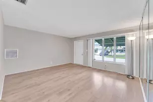 4922 NW 52nd St, Tamarac, FL 33319 - Photo 5