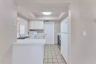 4922 NW 52nd St, Tamarac, FL 33319 - Photo 9