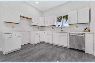 5250 18th Street, West Park, FL 33023 - Photo 17