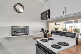 925 SW 11th Ave, Hallandale Beach, FL 33009 - Photo 17