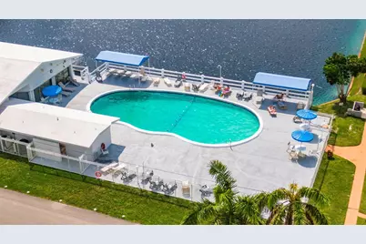 925 SW 11th Avenue #J-17, Hallandale Beach, FL 33009 - Photo 43