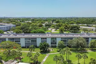 2804 Victoria Way, Coconut Creek, FL 33066 - Photo 17