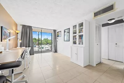 7100 NW 17th Street #218, Plantation, FL 33313 - Photo 3