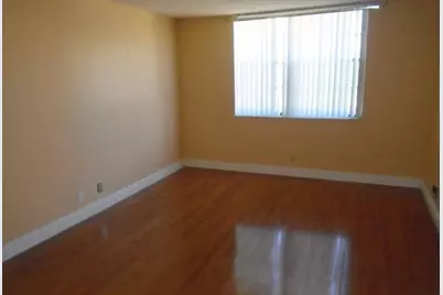 6195 Rock Island Road #402, Tamarac, FL 33319 - Photo 9