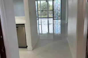 1811 Sabal Palm Unit, Davie, FL 33324 - Photo 5