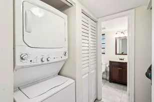 301 Olivewood Pl, Boca Raton, FL 33431 - Photo 3