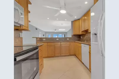 750 N Ocean Boulevard #408, Pompano Beach, FL 33062 - Photo 15