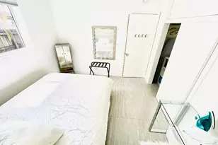 20515 Highland Lakes Blvd, Miami, FL 33179 - Photo 15