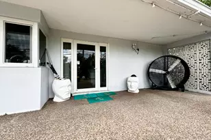 20515 Highland Lakes Blvd, Miami, FL 33179 - Photo 21