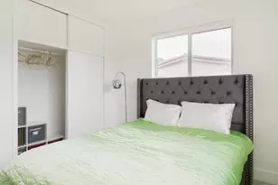 20515 Highland Lakes Blvd, Miami, FL 33179 - Photo 13