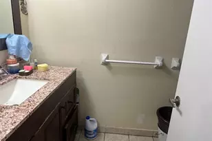 3976 Inverrary Dr, Lauderhill, FL 33319 - Photo 7