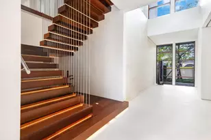 10 Pelican Dr, Fort Lauderdale, FL 33301 - Photo 23