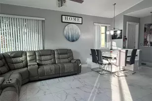 1102 SW 158th Ave, Pembroke Pines, FL 33027 - Photo 7