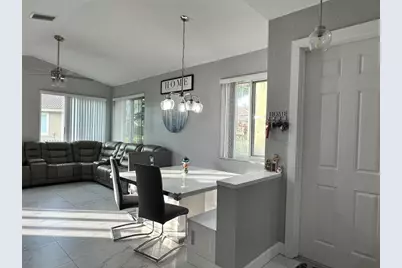 1102 SW 158th Avenue, Hollywood, FL 33027 - Photo 3