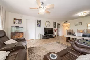 8821 NW 38th Dr, Coral Springs, FL 33065 - Photo 23