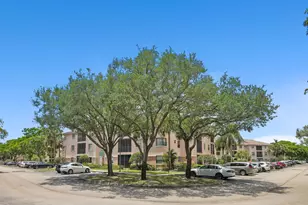 4161 Coral Tree Cir, Coconut Creek, FL 33073 - Photo 3