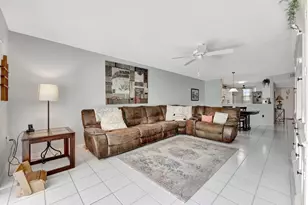 10217 NW 24th Pl, Sunrise, FL 33322 - Photo 9