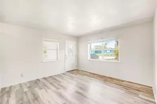 140 SE Serenata Ct, Port Saint Lucie, FL 34983 - Photo 9