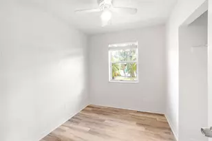 140 SE Serenata Ct, Port Saint Lucie, FL 34983 - Photo 17