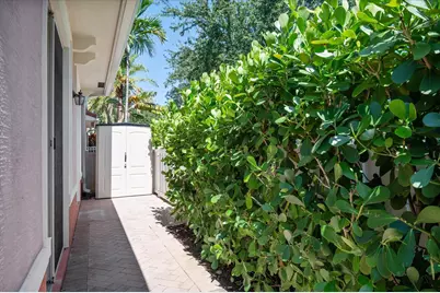 2325 SE 5th Street, Pompano Beach, FL 33062 - Photo 19