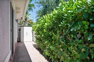 2325 SE 5th St, Pompano Beach, FL 33062 - Photo 19