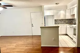 10429 E Clairmont Cir, Tamarac, FL 33321 - Photo 3