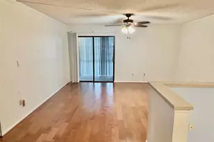 10429 E Clairmont Cir, Tamarac, FL 33321 - Photo 5