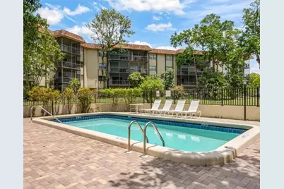 6201 N Falls Cir Drive #109, Lauderhill, FL 33319 - Photo 9