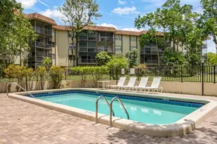 6201 N Falls Cir Dr, Lauderhill, FL 33319 - Photo 9