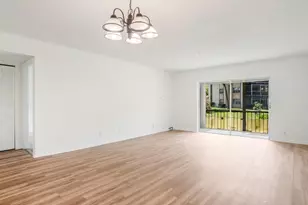 6201 N Falls Cir Dr, Lauderhill, FL 33319 - Photo 3