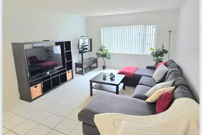 2230 NE 56th Place #208, Fort Lauderdale, FL 33308 - Photo 5
