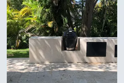 5100 Granada Boulevard, Miami, FL 33146 - Photo 17