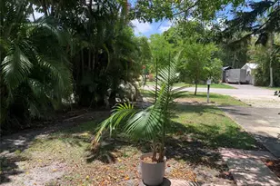 801 SW 10th St, Fort Lauderdale, FL 33315 - Photo 31