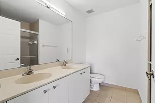 8244 Prestige Commons Dr, Tamarac, FL 33321 - Photo 15