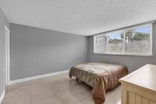 8941 S Hollybrook Blvd, Pembroke Pines, FL 33025 - Photo 21