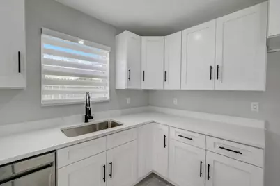 520 SW 13th Place, Deerfield Beach, FL 33441 - Photo 13