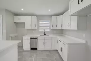 520 SW 13th Pl, Deerfield Beach, FL 33441 - Photo 11