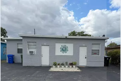 439 NW 18th Avenue, Fort Lauderdale, FL 33311 - Photo 1
