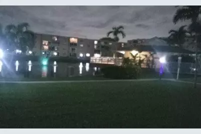 206 SE 10th Street #302, Dania, FL 33004 - Photo 21