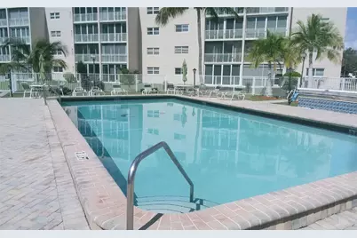 206 SE 10th Street #302, Dania, FL 33004 - Photo 17