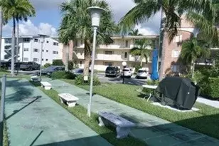 465 Paradise Isle Blvd, Hallandale Beach, FL 33009 - Photo 19