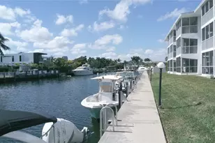 465 Paradise Isle Blvd, Hallandale Beach, FL 33009 - Photo 21